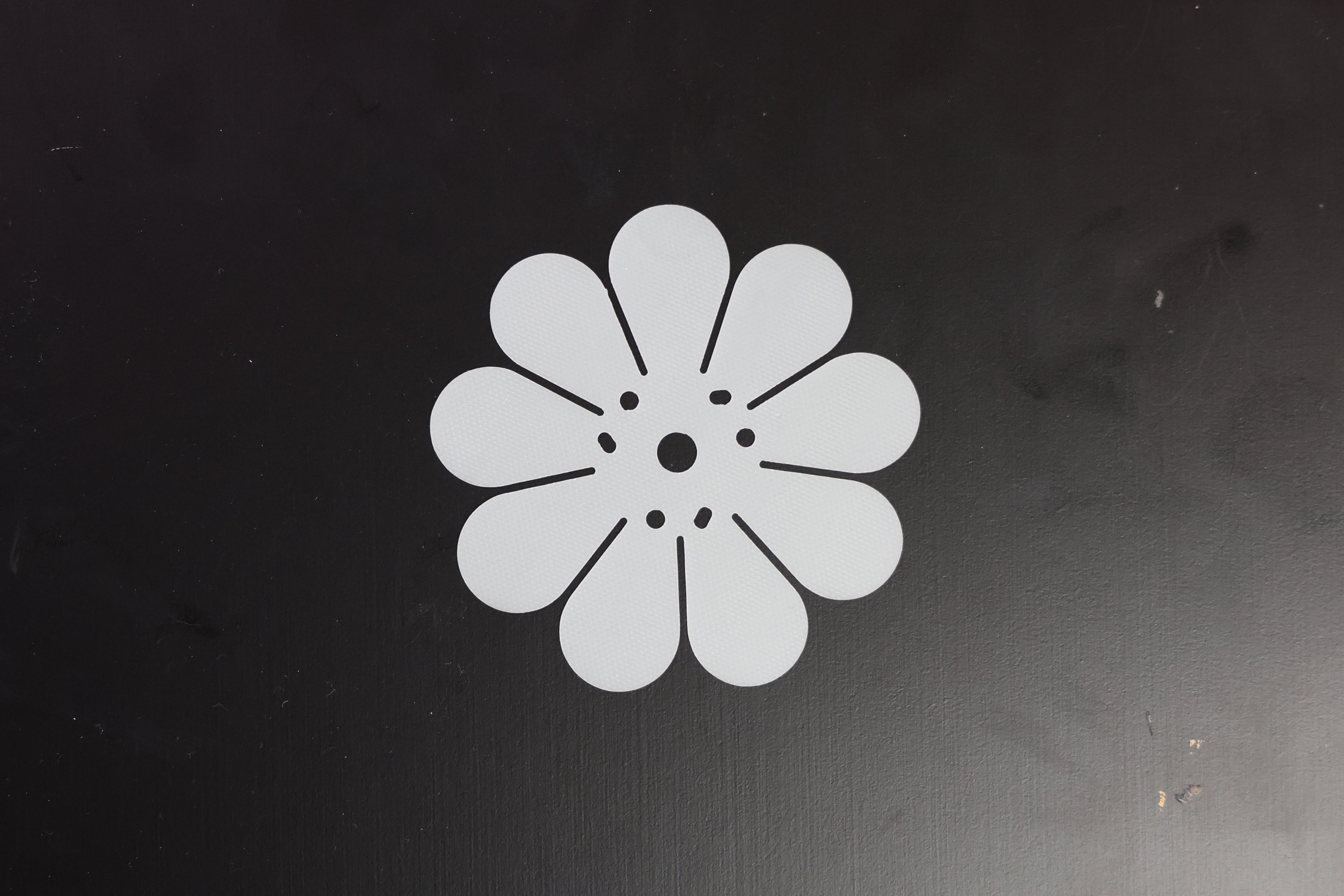 Mercury 100-125 4cyl 9petal Flower